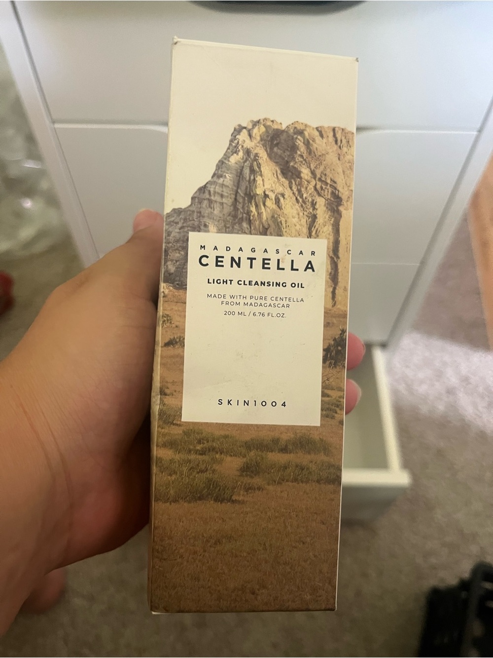 SKIN1004 Madagascar Centella Light Cleansing Oil – Beige